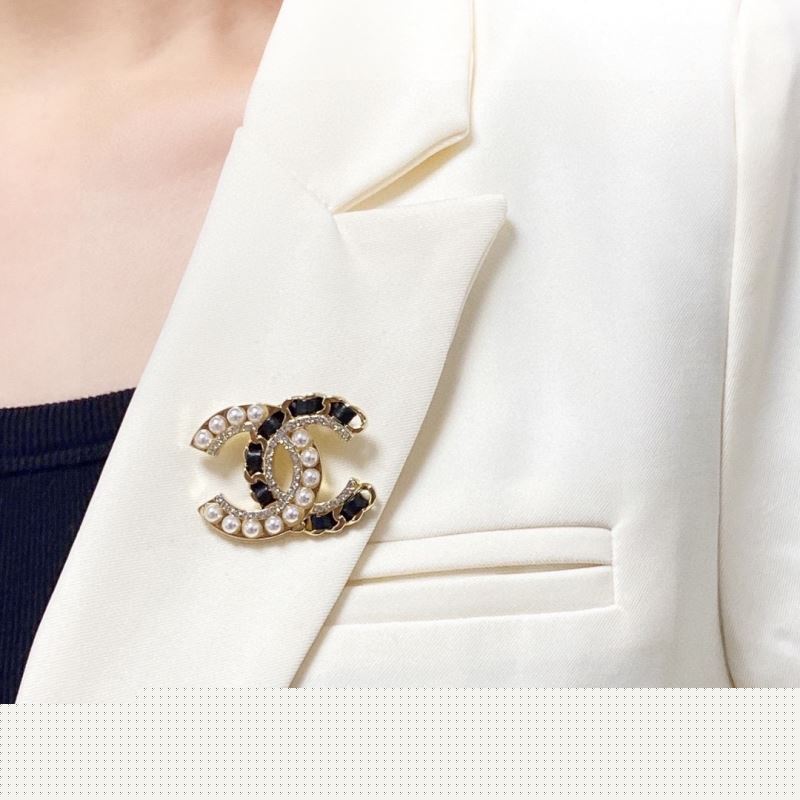 Ch*el brooches